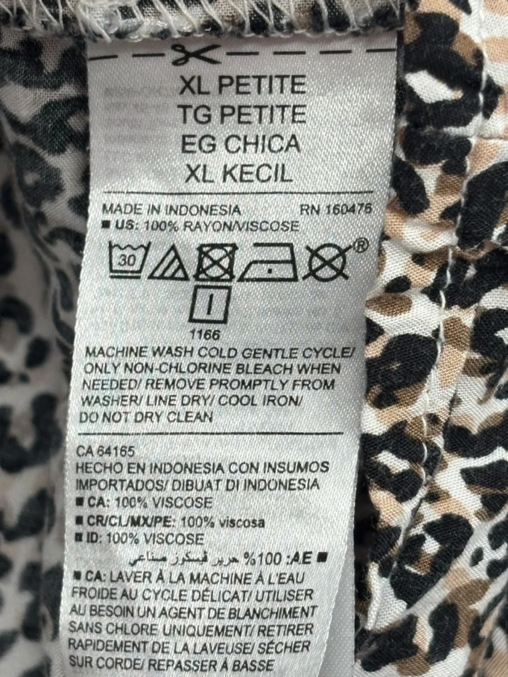 Old Navy Women’s Leopard Popover Open Neck Blouse - Black & Cream in Petite XL - Picture 10 of 13